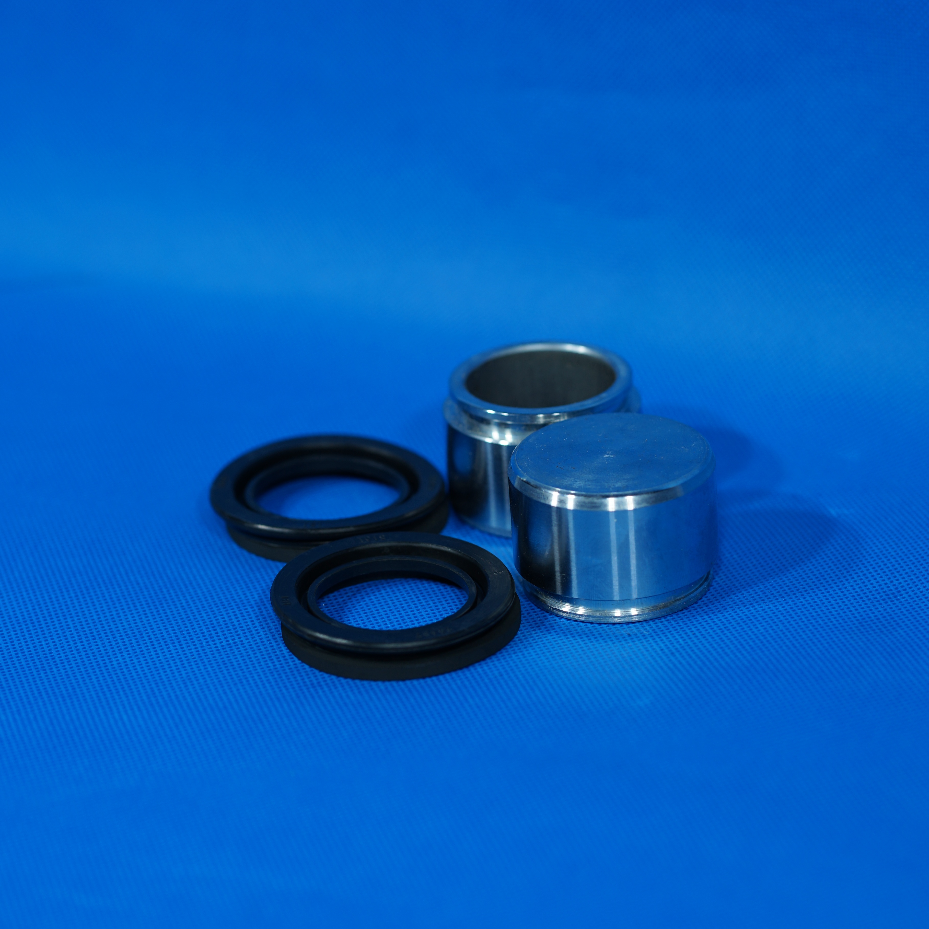 Piston Kaliper Rem Depan Hummer H3