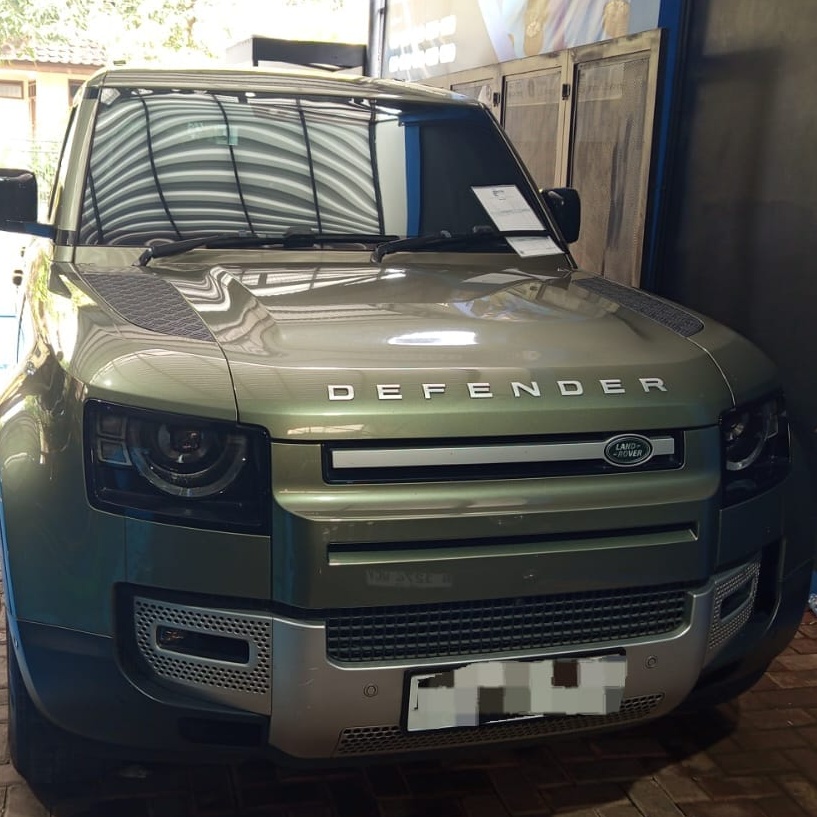Service Maintenance Rutin Mobil Land Rover Defender New L663 21